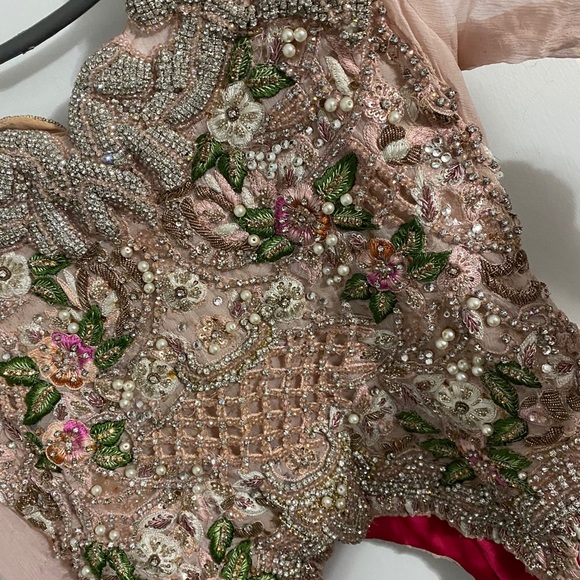 Maxi - Picture 5 of 14